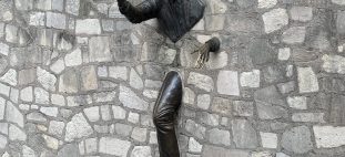 Chère amie, Cher ami, le monde va mal mais bien.